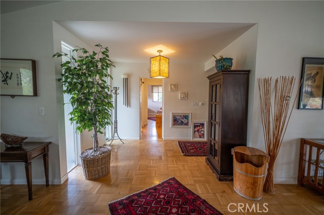 Detail Gallery Image 26 of 50 For 1883 Midwick Dr, Altadena,  CA 91001 - 3 Beds | 3/1 Baths