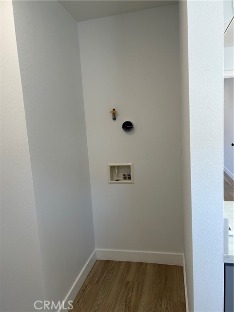 2033 W Burnett Street, Long Beach CA: https://media.crmls.org/medias/d630d427-61e5-45fd-b0f6-de1916872b7a.jpg