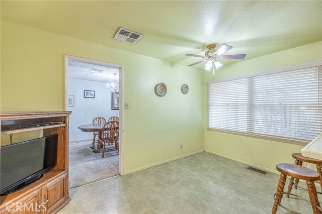 42631 51st W Street, Quartz Hill CA: https://media.crmls.org/medias/d63213b6-55d0-448a-a514-a1f8727080ea.jpg