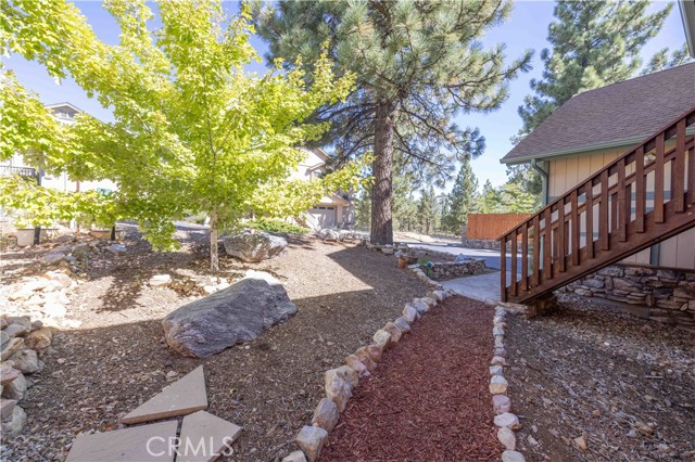 Detail Gallery Image 5 of 63 For 366 Mason Ln, Big Bear City,  CA 92314 - 5 Beds | 4/1 Baths