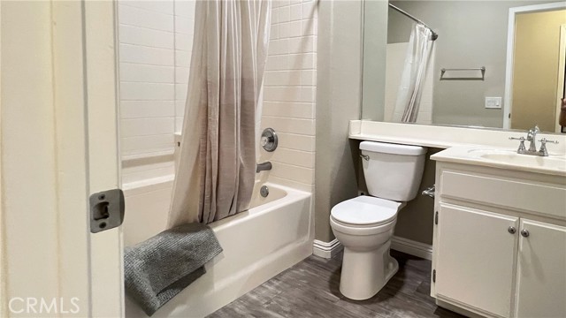 Detail Gallery Image 13 of 21 For 679 Shasta Dr, Corona,  CA 92881 - 3 Beds | 2 Baths