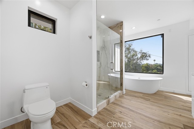 Detail Gallery Image 13 of 58 For 6565 Pickwick, Los Angeles,  CA 90042 - 3 Beds | 2/1 Baths