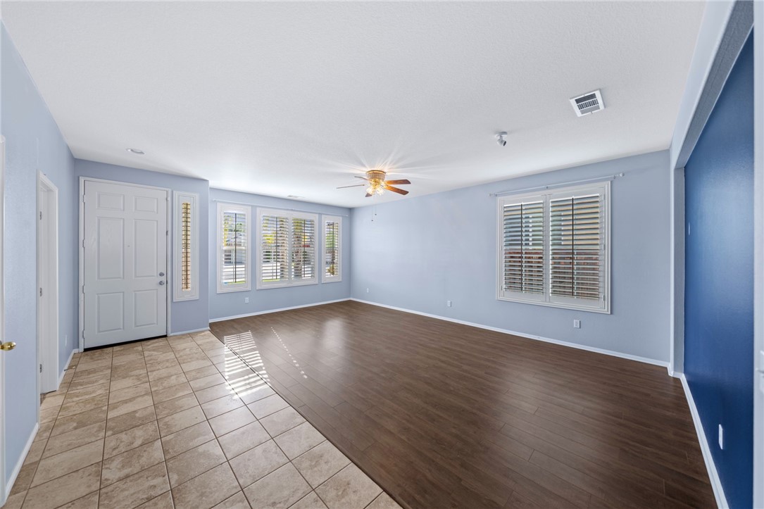 Detail Gallery Image 11 of 51 For 27460 Finale Ct, Menifee,  CA 92584 - 4 Beds | 2 Baths