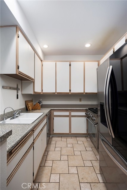Detail Gallery Image 7 of 28 For 640 W 4th St #410,  Long Beach,  CA 90802 - 2 Beds | 2 Baths