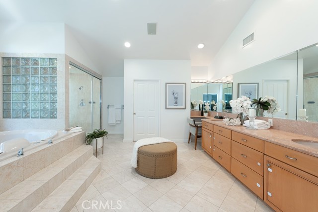Detail Gallery Image 27 of 45 For 15916 High Knoll Rd, Encino,  CA 91436 - 6 Beds | 4/1 Baths