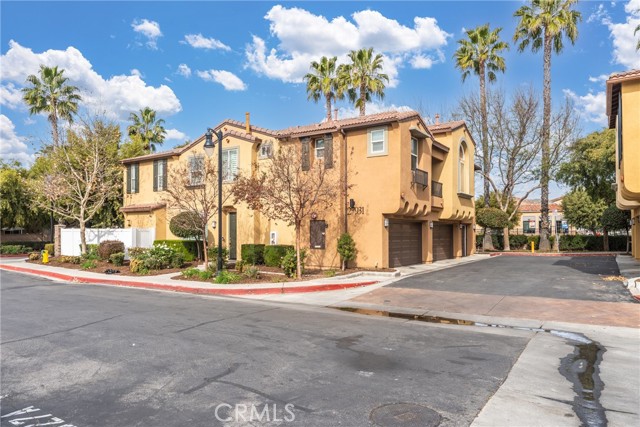 Detail Gallery Image 2 of 35 For 27931 Cactus a,  Moreno Valley,  CA 92555 - 2 Beds | 2 Baths