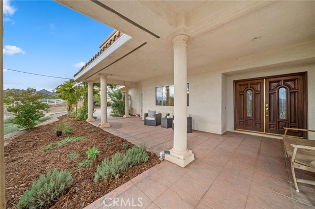 Detail Gallery Image 16 of 75 For 38565 Green Meadow Rd, Temecula,  CA 92592 - 4 Beds | 3 Baths