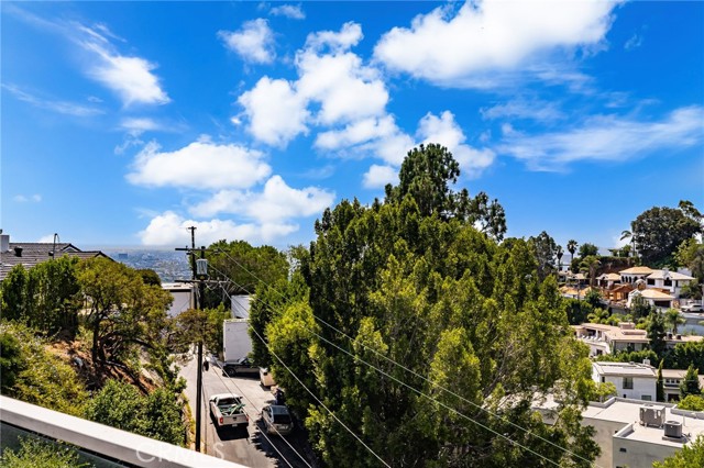Detail Gallery Image 6 of 57 For 1690 N Crescent Heights Bld, Los Angeles,  CA 90069 - 3 Beds | 4 Baths