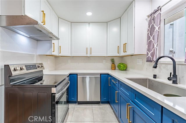 Detail Gallery Image 8 of 35 For 1108 Camino Real #306,  Redondo Beach,  CA 90277 - 2 Beds | 2 Baths