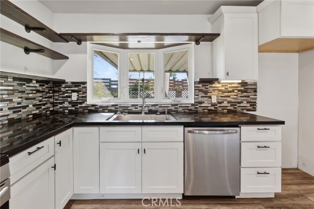Detail Gallery Image 14 of 39 For 608 W Brentwood, Orange,  CA 92865 - 4 Beds | 2 Baths