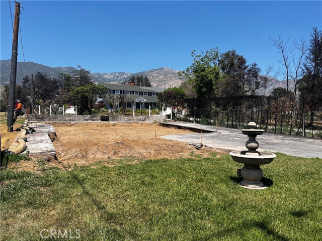 Detail Gallery Image 11 of 15 For 419 W Altadena Dr, Altadena,  CA 91001 - – Beds | – Baths