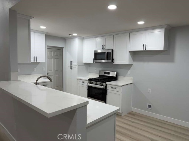 Detail Gallery Image 10 of 24 For 9135 Boxwood Ave, Fontana,  CA 92335 - 4 Beds | 3 Baths