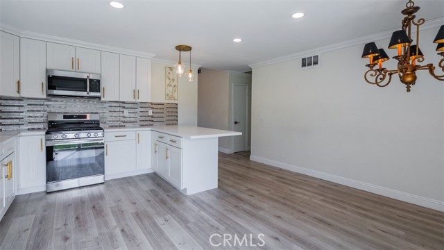 Detail Gallery Image 10 of 22 For 1908 E Alondra Ct, Ontario,  CA 91764 - 4 Beds | 2 Baths