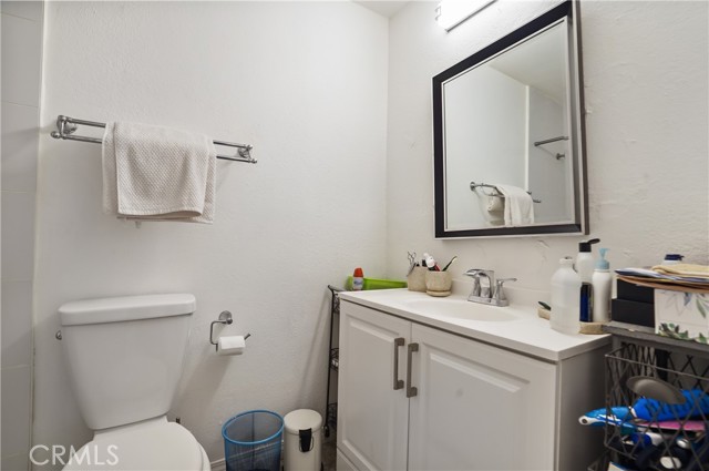 Detail Gallery Image 20 of 22 For 18530 Hatteras St #130,  Tarzana,  CA 91356 - 2 Beds | 2 Baths