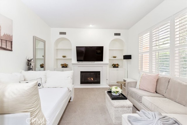33 Craftsbury Place, Ladera Ranch CA: https://media.crmls.org/medias/d63a7ded-288b-48b5-932a-5370f5b13c72.jpg