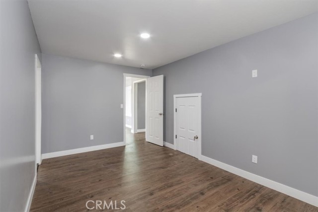 Detail Gallery Image 21 of 65 For 1521 N Bonnie Beach, Los Angeles,  CA 90063 - 5 Beds | 2/1 Baths