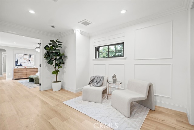 1935 S 6th Avenue, Arcadia CA: https://media.crmls.org/medias/d63afe6d-3795-4218-a81f-00b392a00373.jpg