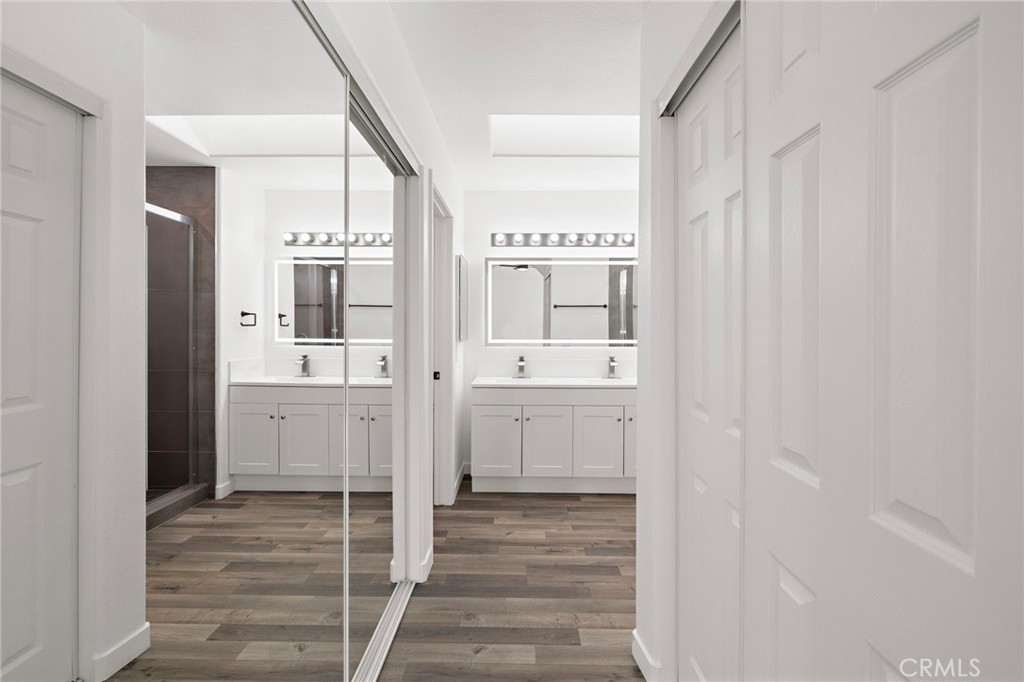 MLS #OC25270528 image #21