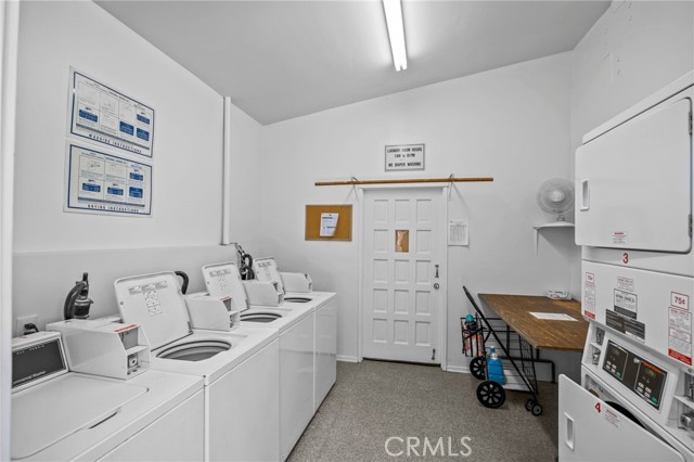 Detail Gallery Image 38 of 38 For 17920 Irvine Bld #55,  Tustin,  CA 92780 - 2 Beds | 2 Baths