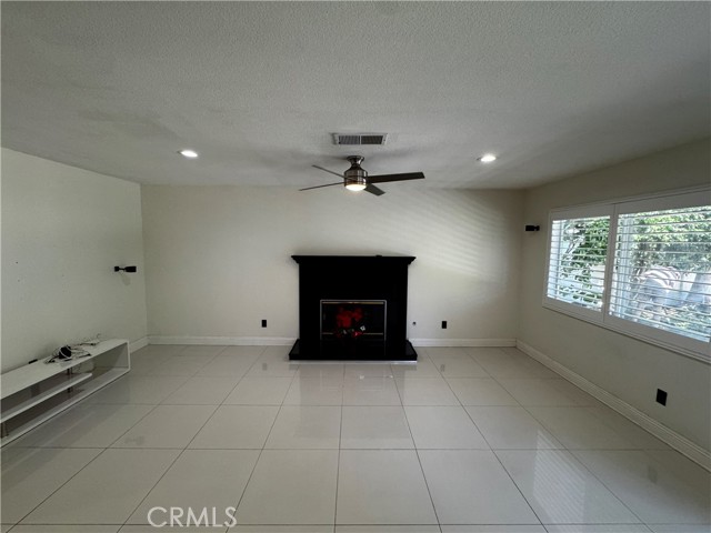 Detail Gallery Image 19 of 75 For 10 Ivy Lane, Irvine,  CA 92602 - 4 Beds | 2/1 Baths