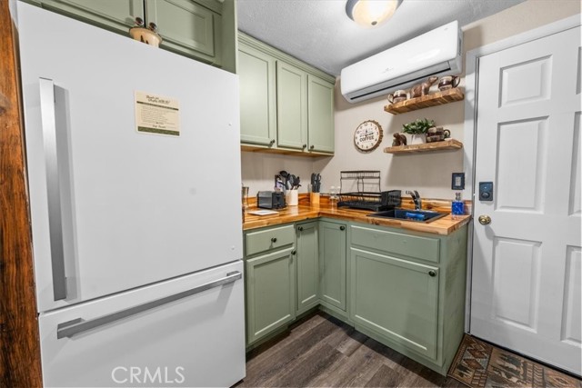 1277 Lovers Lane, Rimforest CA: https://media.crmls.org/medias/d63e5616-d835-4bda-8932-27d437c65849.jpg