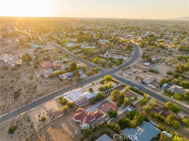 18463 Orange Street, Hesperia CA: https://media.crmls.org/medias/d63eb3b3-d51d-465c-a6ef-ee7acb93aef1.jpg