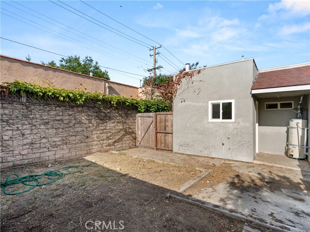 1406 Argonne Avenue, Long Beach CA: https://media.crmls.org/medias/d64006d3-a783-4ec2-b5ea-5d2628ad0098.jpg