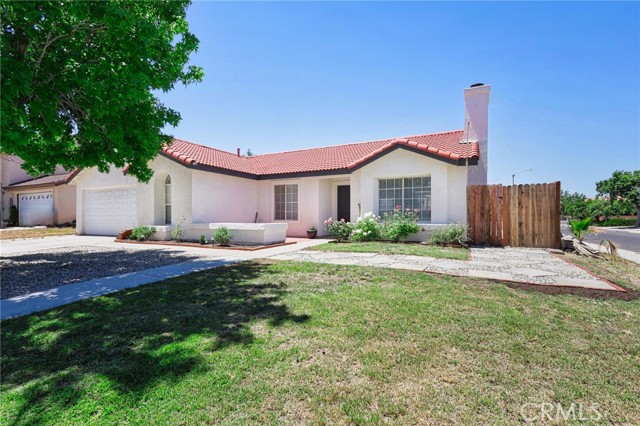 Detail Gallery Image 3 of 42 For 38145 53rd St, Palmdale,  CA 93552 - 4 Beds | 2 Baths