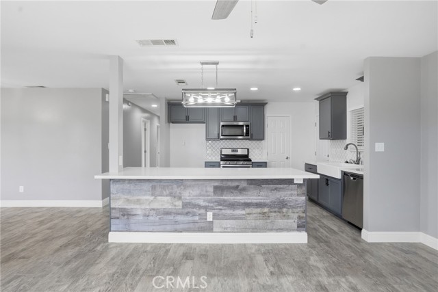 Detail Gallery Image 8 of 38 For 10500 Lonon, Bakersfield,  CA 93312 - 3 Beds | 2 Baths