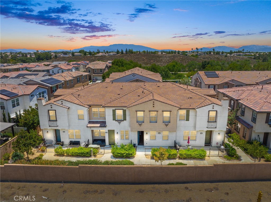 40203 Calle Real