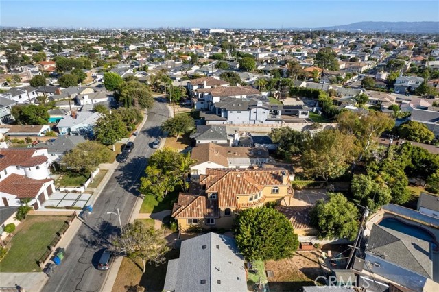 2919 Gibson Place, Redondo Beach, California 90278, 5 Bedrooms Bedrooms, ,4 BathroomsBathrooms,Residential,Sold,Gibson,SB22156607