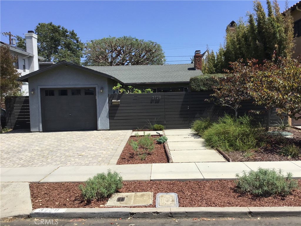 3728 Military Avenue