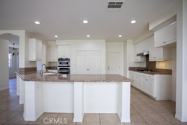 23857 Rio Rancho Way, Valencia CA: https://media.crmls.org/medias/d643a517-0005-4400-acb0-1ff3552e5cdd.jpg