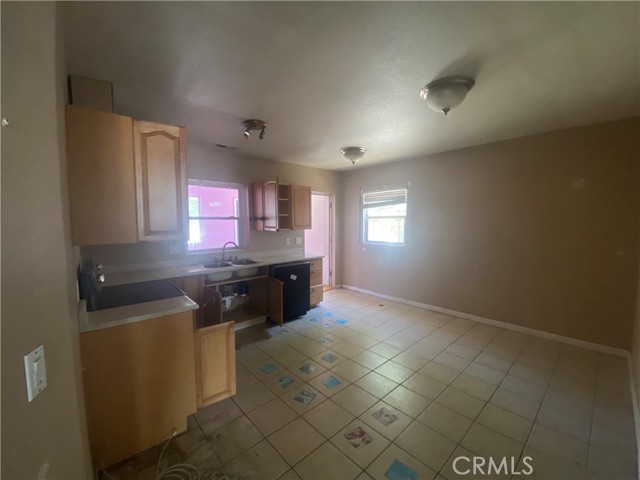 566 1st Street, Upper Lake CA: https://media.crmls.org/medias/d644afe5-b17b-4d9d-bed9-d3b31f7b0b2c.jpg