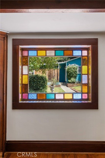 211 E Virginia Avenue, Glendora CA: https://media.crmls.org/medias/d64539fb-5f38-4265-85ab-c5800795d238.jpg