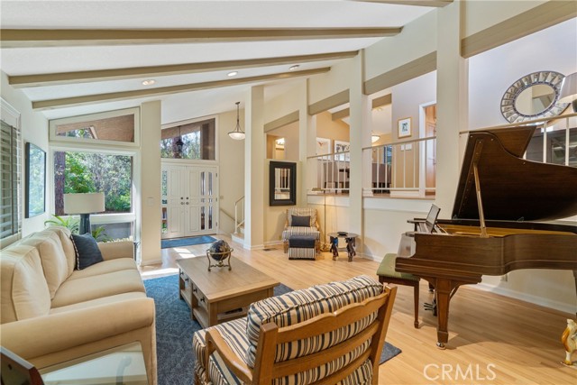 2213 Valley Drive, Manhattan Beach, California 90266, 4 Bedrooms Bedrooms, ,3 BathroomsBathrooms,Residential,Sold,Valley,SB22167937