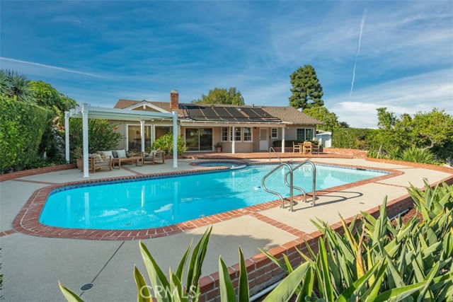 18 Santa Bella Road, Rolling Hills Estates, California 90274, 4 Bedrooms Bedrooms, ,3 BathroomsBathrooms,Residential,Sold,Santa Bella,PW22201793