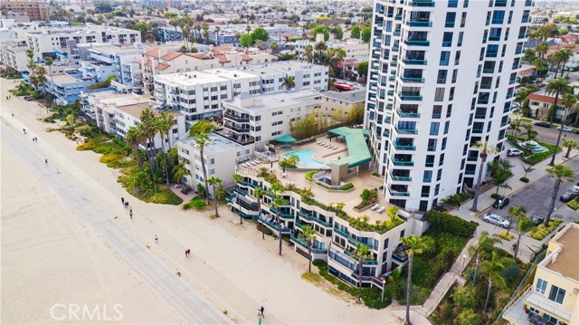 1310 E Ocean Boulevard, Long Beach CA: https://media.crmls.org/medias/d6489d2b-3e0a-4774-9455-661f23ccd693.jpg