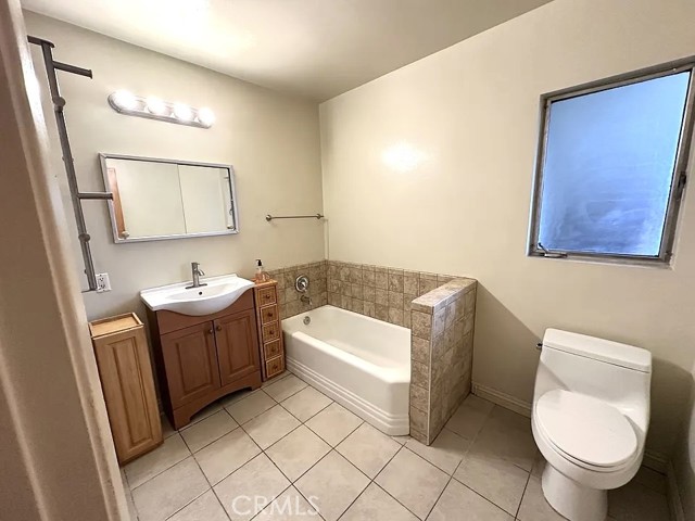 Image 6 of 8 For 747 Southview Road