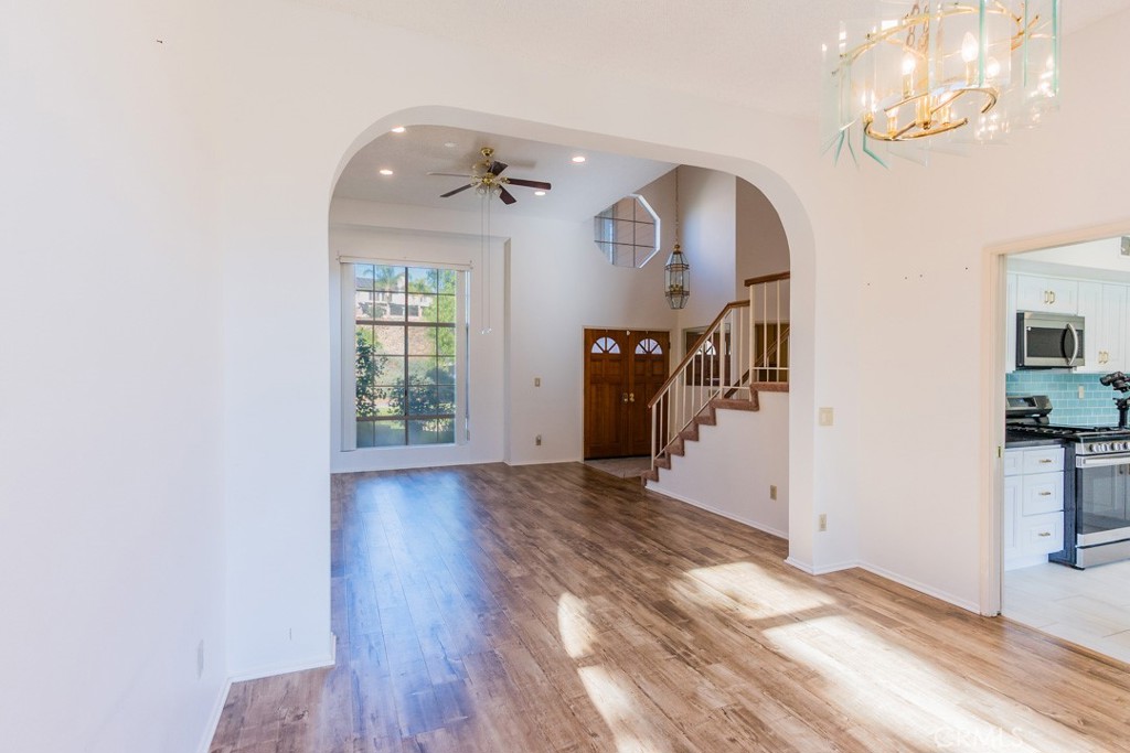 MLS #SR25280679 image #6