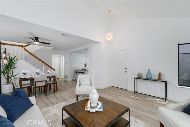 Detail Gallery Image 9 of 29 For 1327 Solera Ln #6,  Diamond Bar,  CA 91765 - 2 Beds | 3 Baths