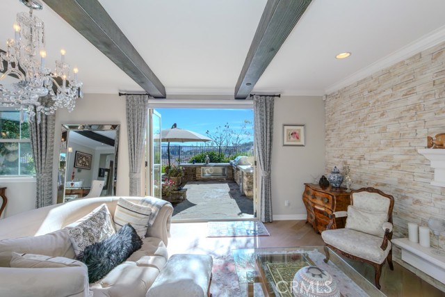 Image 25 of 75 For 30 Vivido St