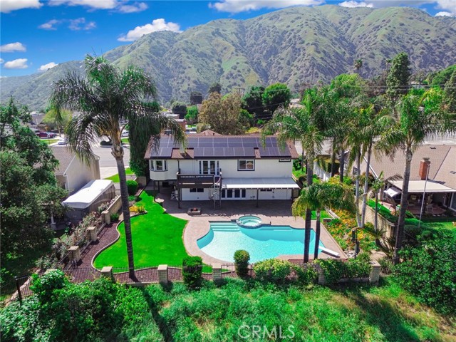 7022 Wheeler Avenue, La Verne CA: https://media.crmls.org/medias/d64e6068-8c19-487b-b226-29112faefeeb.jpg