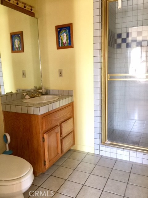 2nd Master Suite w/ Attached Bath