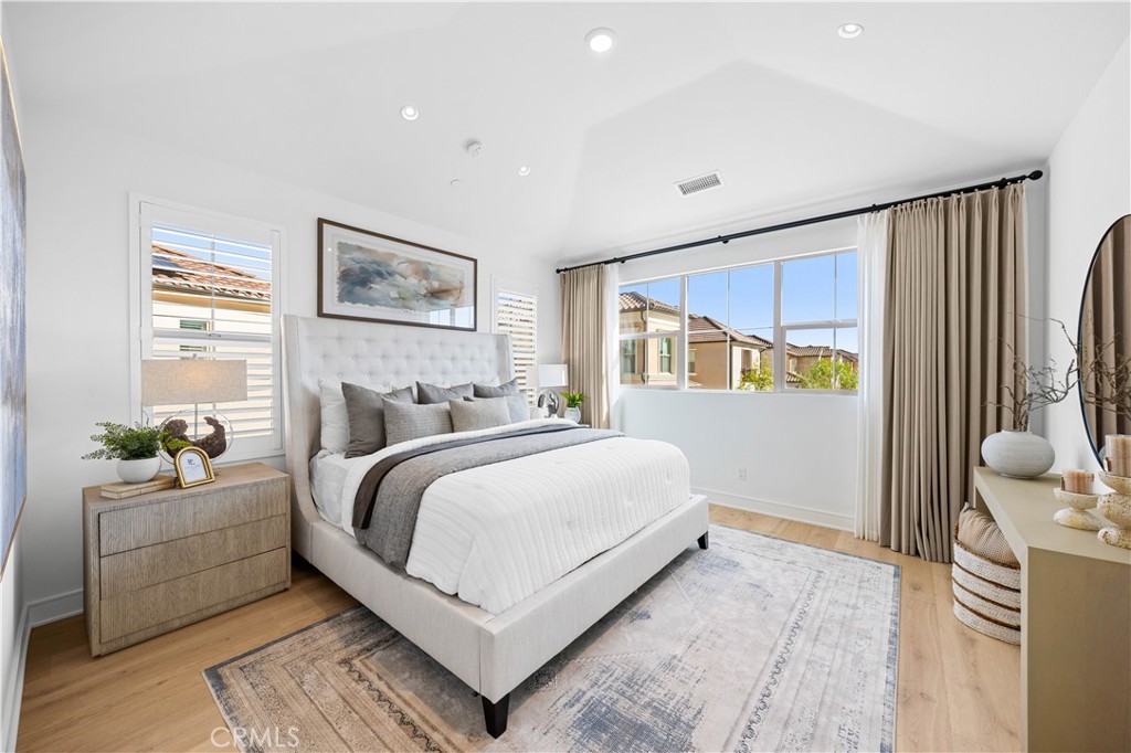 MLS #OC25246259 image #24