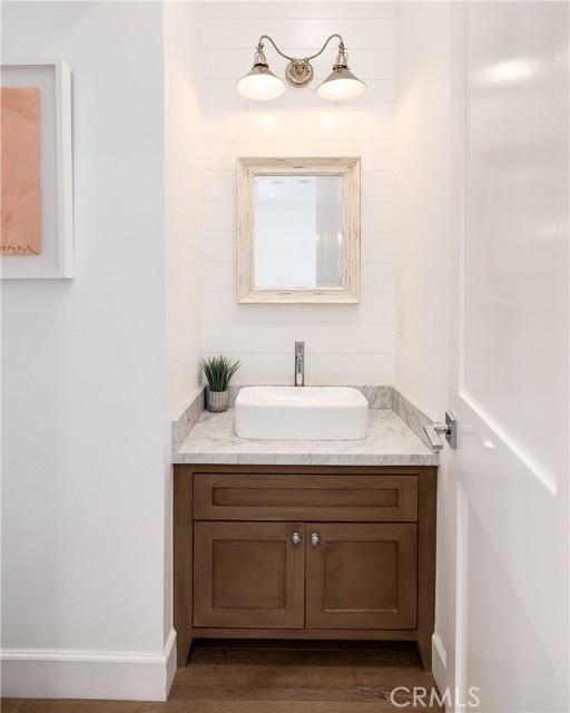 2001 Oak Avenue, Manhattan Beach, California 90266, 5 Bedrooms Bedrooms, ,5 BathroomsBathrooms,Residential,For Sale,Oak,SB25183354