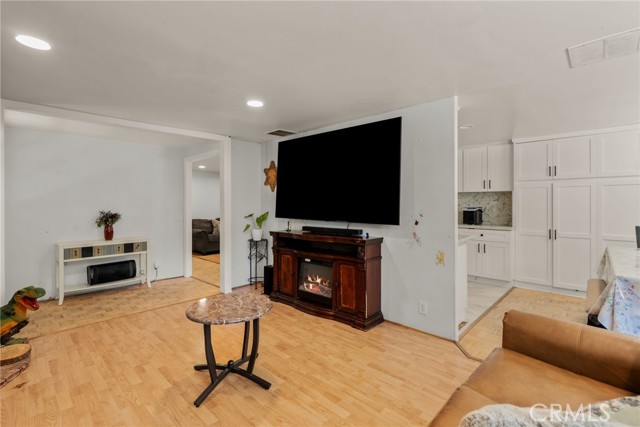 36200 Paradise Ranch Road, Castaic CA: https://media.crmls.org/medias/d650b21d-68a7-476c-b7b7-cfbba3ebcdc7.jpg