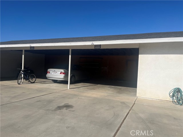 14703 MESA DR, Victorville CA: https://media.crmls.org/medias/d650dc7a-bb71-435c-994f-f4c3b1cf5874.jpg
