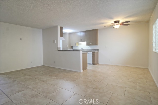 Detail Gallery Image 3 of 9 For 807 E Cottonwood Rd #2,  Palm Springs,  CA 92262 - 1 Beds | 1 Baths