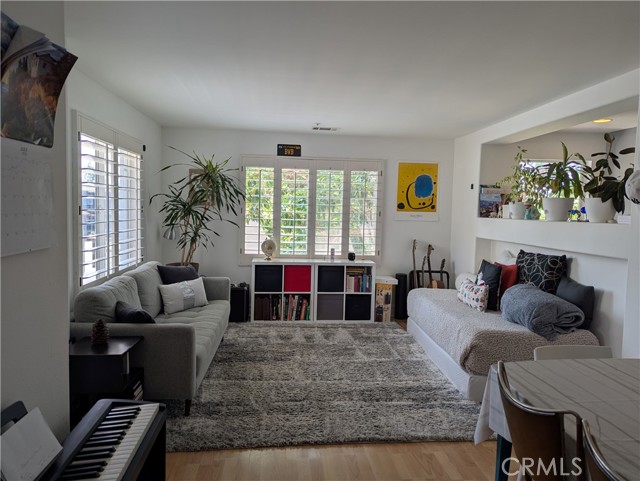 Detail Gallery Image 4 of 32 For 47 Red Bud, Aliso Viejo,  CA 92656 - 2 Beds | 2 Baths